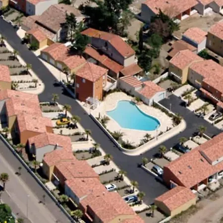 Pavillon Pour 4 Personnes Dans Avec Piscine * Valras-Plage