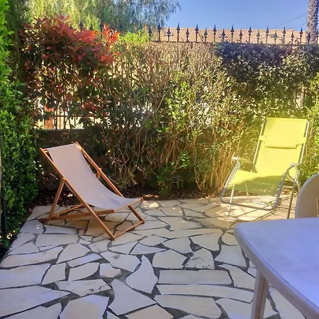 Casa vacanze Pavillon Pour 4 Personnes Dans Résidence Avec Piscine